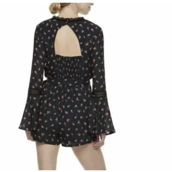 💎424 DISNEY Princess Floral Bell Sleeve Romper - Picture 6 of 11